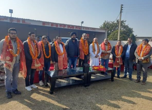 Sarabjit felicitates new Kissan Morcha team, urges office bearers to reach out to farmers in every village