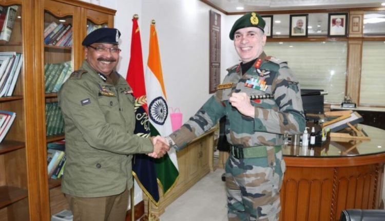 GOC Tiger Division Major General Gaurav calls on DGP J&K Dilabg Singh