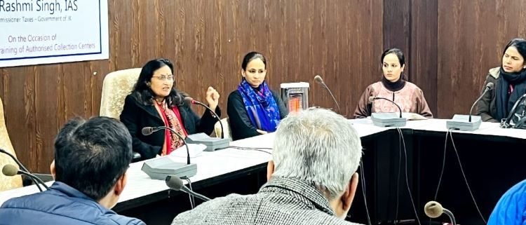 State Taxes Deptt organises training session-cum-workshop on e-Stamping, e-Court Fees for stamp vendors