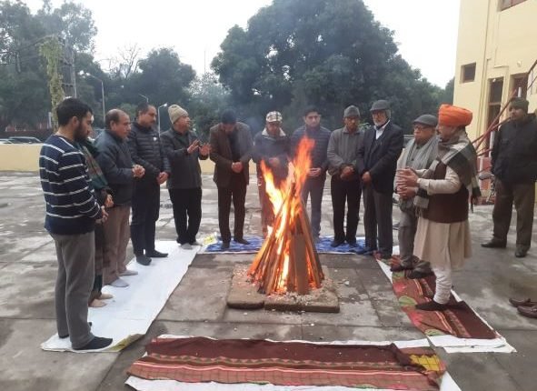 Dogra Sadar Sabha and All Jammu Civil Society forum celebrates Lohri festival