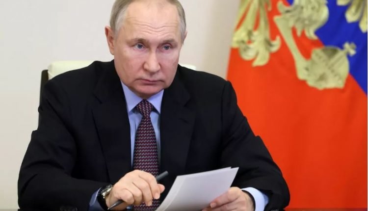 President Putin Declares Easter Ceasefire in Ukraine Conflict, Urges Kyiv to Observe Truce