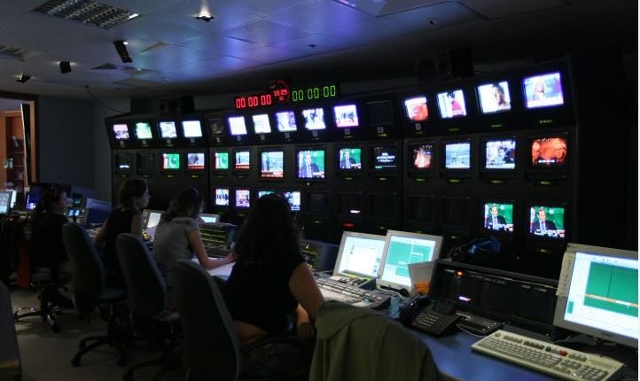 Govt. Cautions TV channels against broadcasting disturbing footages, distressing images