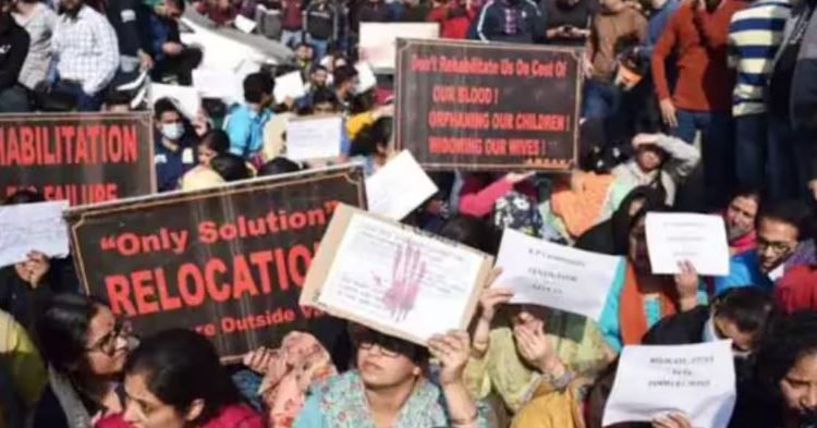 Kashmiri Pandit Government Employees Suspend 310-Day-Long Strike Demanding Relocation
