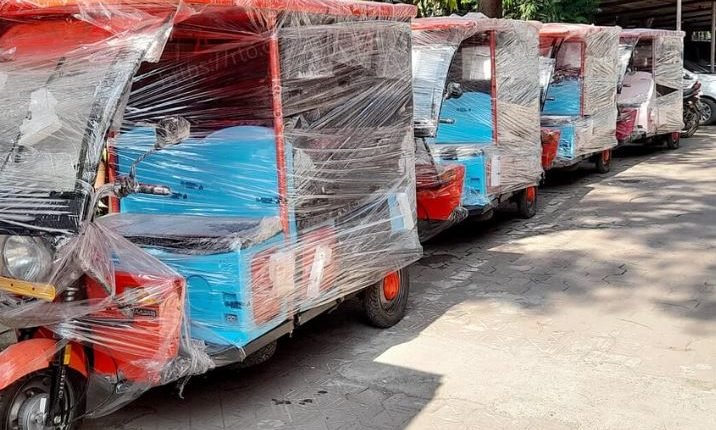 Regional Transport Authority approves additional routes for E-Rickshaw services in Srinagar