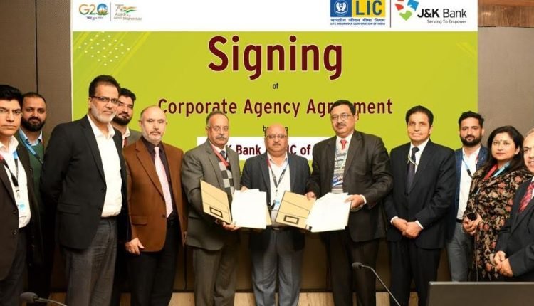 J&K Bank inks agreement with LIC of India