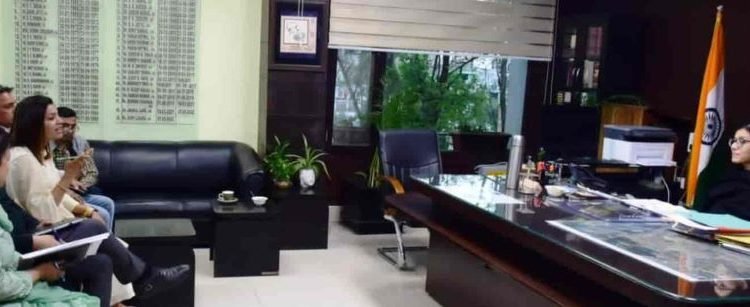 DC Jammu Avny Lavasa reviews implementation of Lakhpati Didi yojna for Women Empowerment