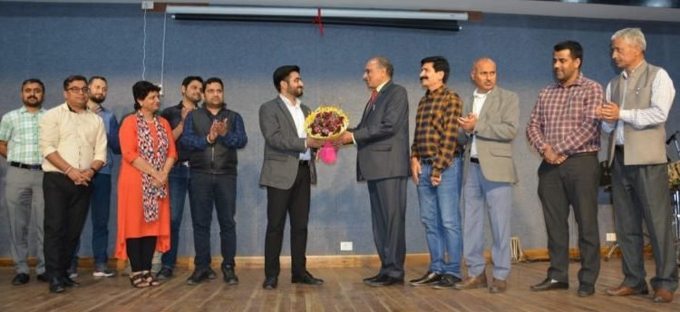 DIPR bids affectionate farewell to Jawahir Lal Raina on his Superannuation