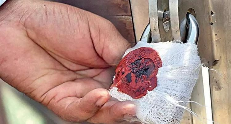 Poonch Administration seals 7 e-service providers for overcharging