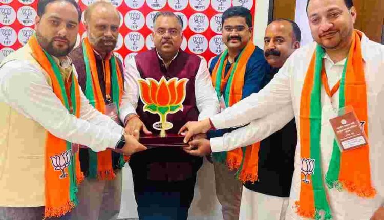 Make every possible effort in publicizing schemes of Modi Govt through social media platforms: Tarun Chug