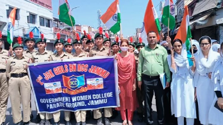 NCC Cadets, NSS Volunteers of GCW Parade take out Anti Drug Rally