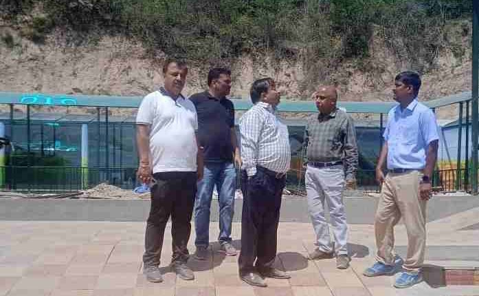Deeraj Gupta inspects development works in Jambu Zoo