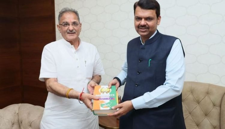 Kavinder calls on Maharashtra DyCM Fadnavis, invites big Corporates to set up units in Jammu