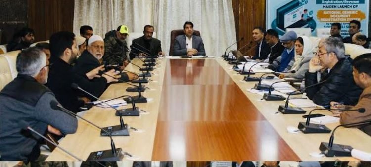 DC Srinagar holds consultation session with DDC members/BDC chairpersons/PRIs for finalisation of Capex Plan for the Year 2023-24