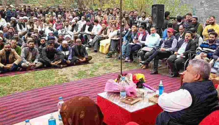 DC Doda presides over Mega Grievances Redressal camp at Bhatoli Chilli Pingal of Sub Division Gandoh