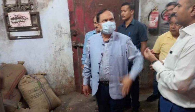 Advisor Bhatnagar visits JKAIDCLs' Cold Store project; Inspects development works