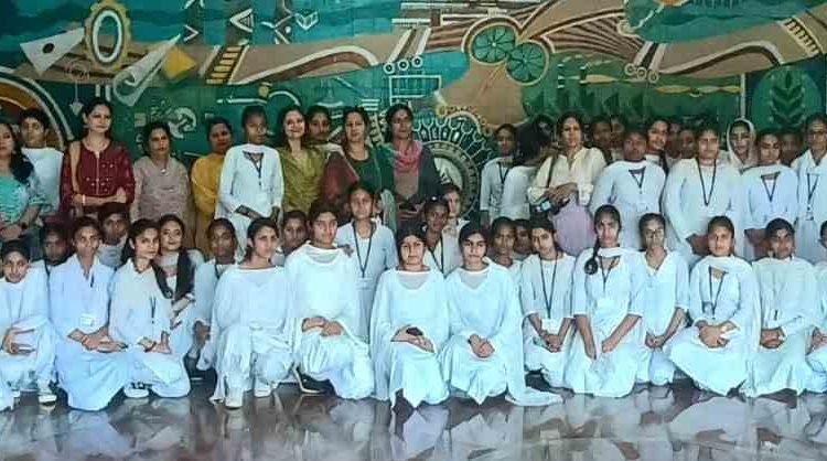 SMVD University hosts outreach program for girls' school students