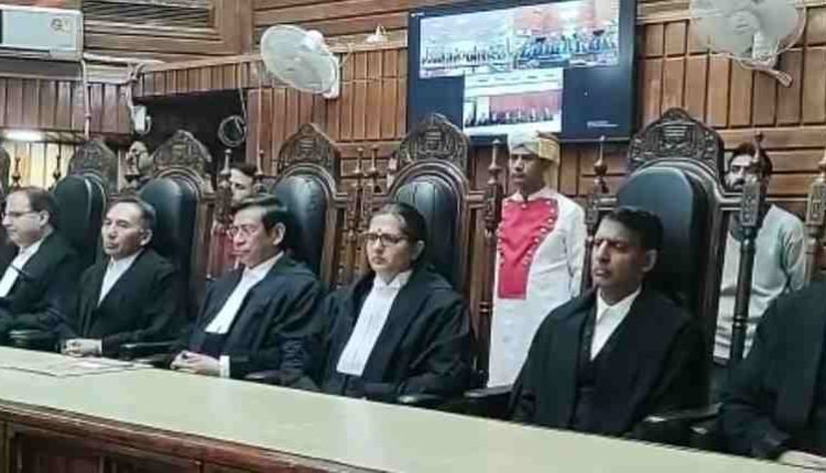 High Court of J&K and Ladakh holds Full Court Reference to condole the demise of Justice A Q Parray