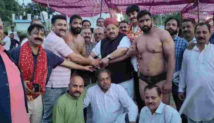 Lalu Bajrangi of Jammu emerges champion in Jandrah Dangal