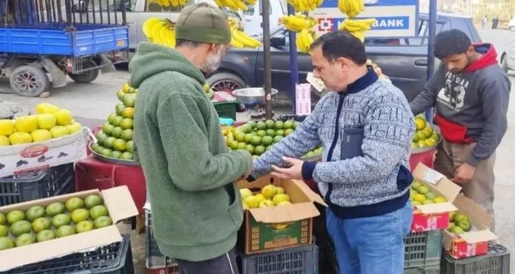 Srinagar Admin carried out intensive checking of Bakery and other essential commodity outlets in City parts