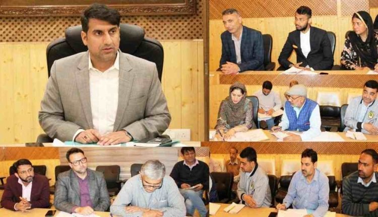 DC Srinagar reviews parameters under Annual District Good Governance Index (DGGI) for the year 2022