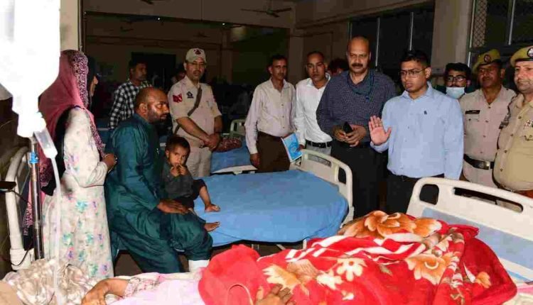 DC Rajouri meets accident victims at GMC&AH
