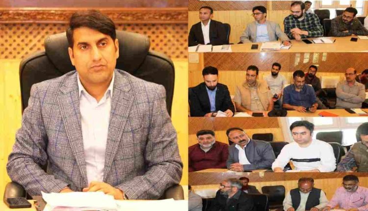 DC Srinagar holds meeting with Traders/Transporter Unions of Batamaloo