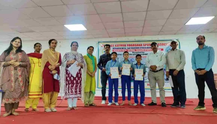 District Kathua Yogasan Sports Association organized Yoga Championship in Billawar
