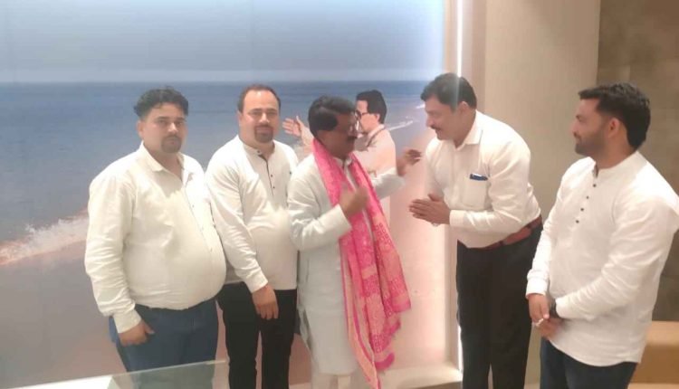 Shiv Sena J&K unit meets party leaders ahead of All-Party meeting in Kashmir