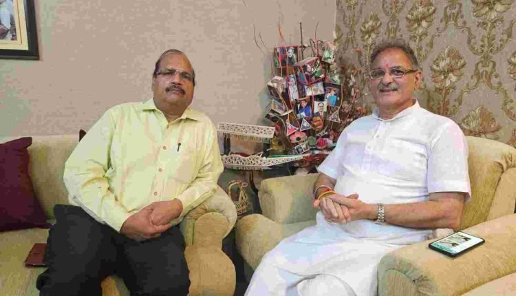 Business tycoon Jain meets Kavinder, expresses desire to invest in pharma sector