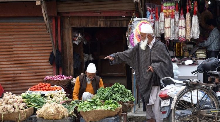 Srinagar Admin conducts inspection of several markets in Shahr-e-Khaas