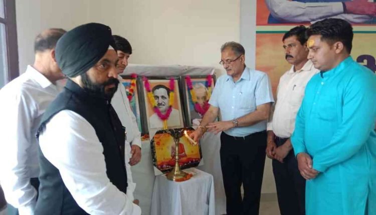 BJP fulfilled poll promise of strengthening democracy at the grassroots level: Kavinder