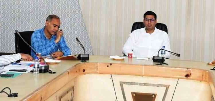 DDC Rajouri reviews progress of work on CRF, NABARD-funded projects