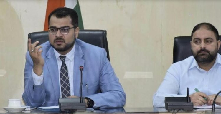 DC Poonch seeks cooperation of religious heads for eradication of drug abuse   