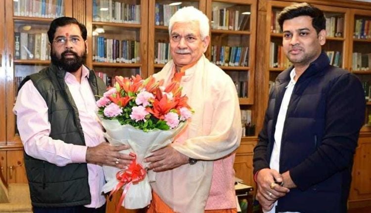 Shri Eknath Shinde Meets LG Manoj Sinha Seeks Land Allocation for 'Maharashtra Bhawan' in Srinagar