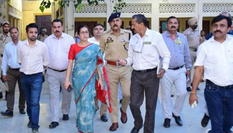 DC Jammu Avny Lavasa inspects arrangements for Amarnath ji yatra