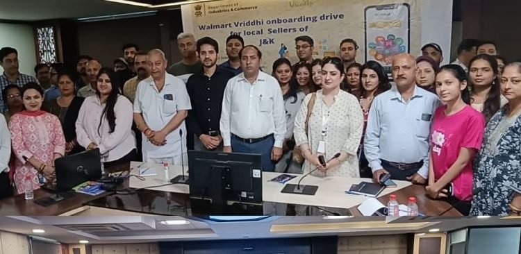 JKTPO organizes e-Commerce on boarding drive with Walmart Vriddhi in Jammu
