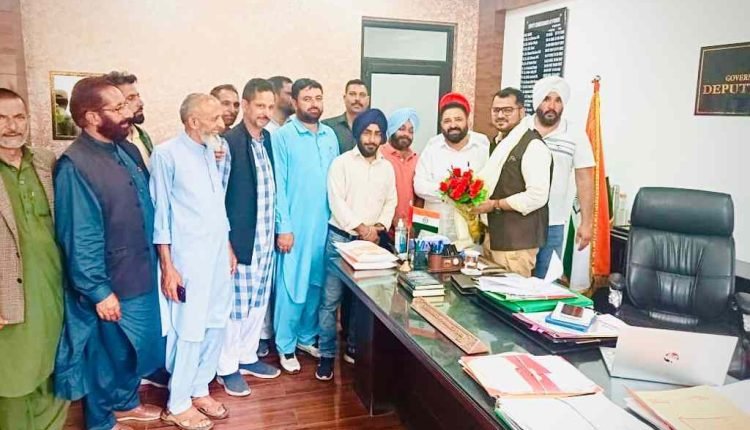 NC delegation led by Ajaz Jan meets DC Poonch, discusses issues concerning Poonch people  