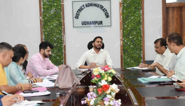 Udhampur DC seeks strict implementation of labour, environment laws on local Industry