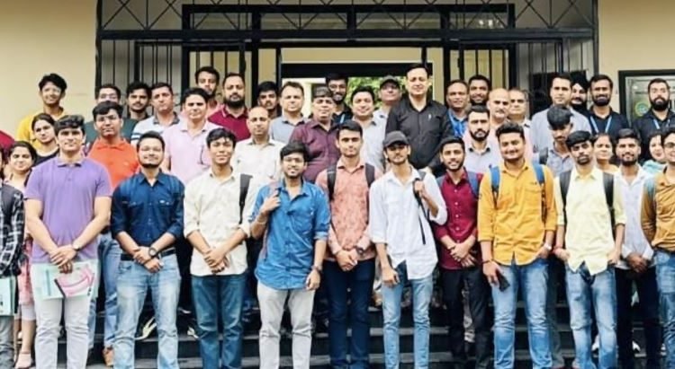 Workshop on Electric Vehicle Organizes at SMVDU