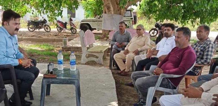 Extensive Tour of Border Areas by Chief Agriculture Officer ,Kathua and Sub Divisional Agriculture Officer, Hiranagar.