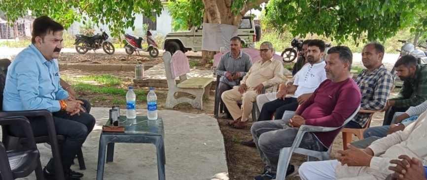 Extensive Tour of Border Areas by Chief Agriculture Officer ,Kathua and Sub Divisional Agriculture Officer, Hiranagar.