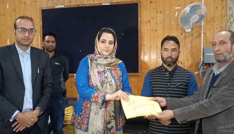 DC B'la distributes Passports/ other documents among Hajj Pilgrims at Dak Bungalow