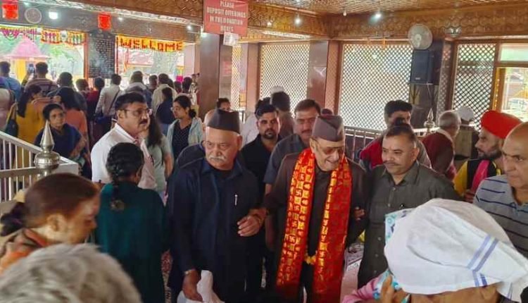 Dr Karan Singh Seeks Divine Blessings at Kheer Bhawani and Gadadhar ji Temples in Srinagar