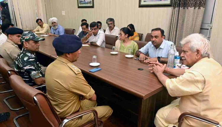 Lt Governor visits Yatri Niwas at Bhagwati Nagar, reviews arrangements for Shri Amarnath Ji Yatra
