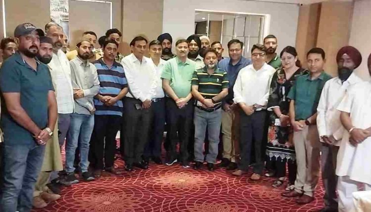 Jammu Smart City Ltd organises awareness workshop for street food vendors, Mutton, Poultry handlers  