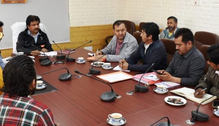 CEC chairs meeting to seek suggestions to frame policies for strengthening Ice Hockey infrastructure in Kargil