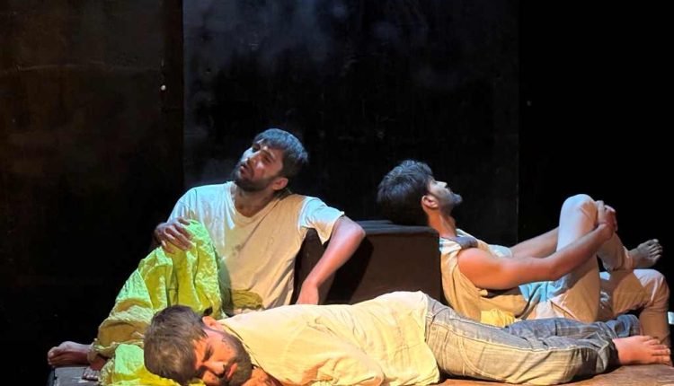 Natrang's Stellar Performance of 'Teen Apaahij': A Powerful Exploration of Aimless Society