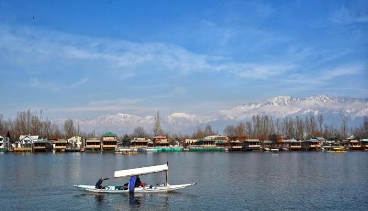 Weather Update: Drop in Nighttime Temperatures and Rain Forecast in J&K