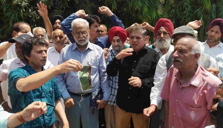 Chuni demands rehabilitation of PoJK DPs, implementation of 2014 Package