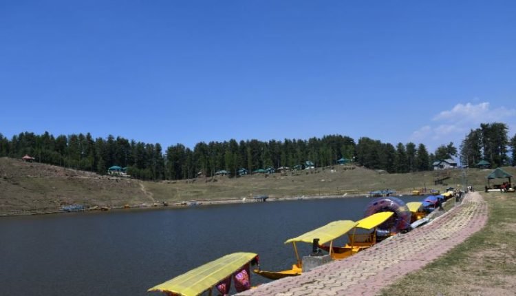 Weather Update: Lesser Chance of Rain in Jammu and Kashmir, Temperature Gradually Rising